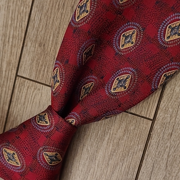 ROBERT TALBOTT Best‎ of Class Metallic Dark Red Gold Abstract Mens Silk Tie - Picture 1 of 5